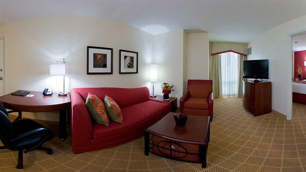 Residence Inn By Marriott Chicago Downtown/River North Εξωτερικό φωτογραφία