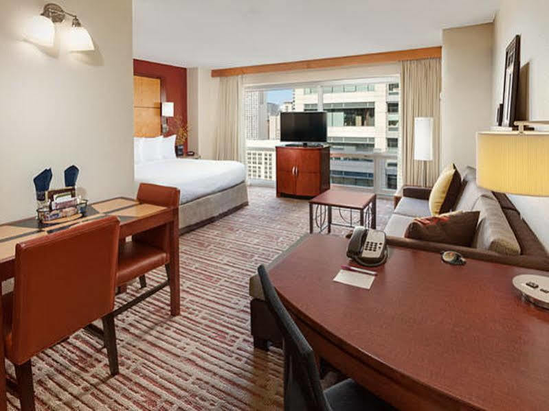 Residence Inn By Marriott Chicago Downtown/River North Εξωτερικό φωτογραφία